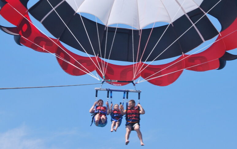 parasailing-2-alicante-fiesta