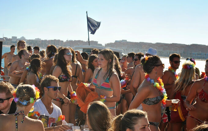 salida-catamaran-cala-blanca-1-alicante-fiesta