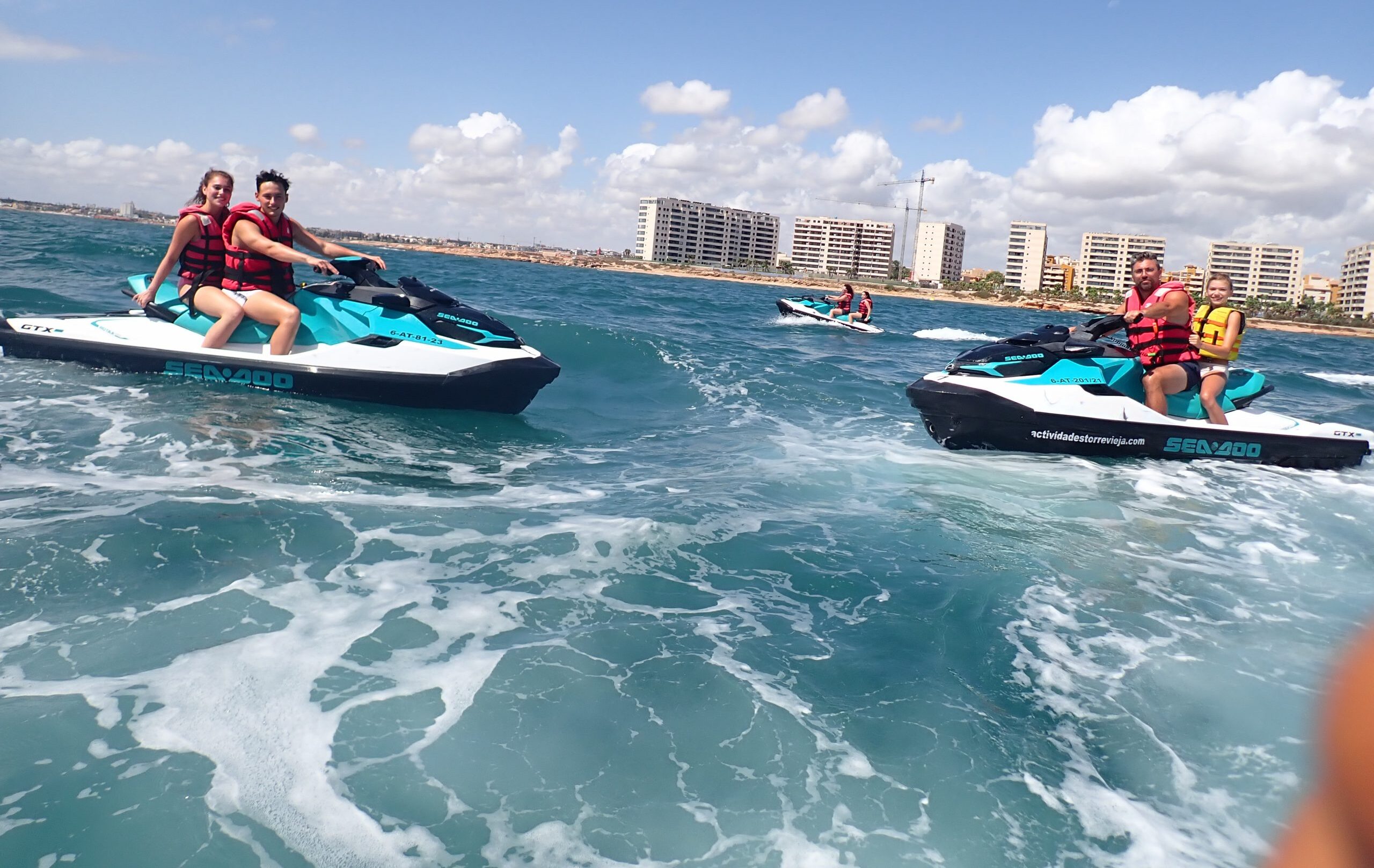 30-minutos-motos-de-agua-aguadulce-3-almeria-fiesta