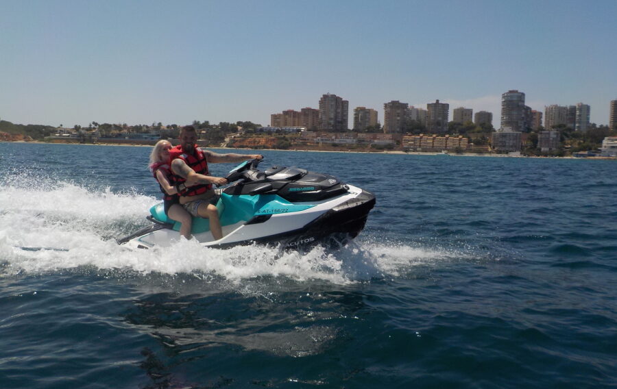 30-minutos-motos-de-agua-aguadulce-4-almeria-fiesta