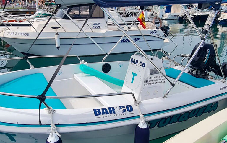 Alquiler-barco-turquesa-3-viajes-de-fiesta