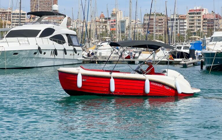 alquiler-barco-rubi-3-viajes-de-fiesta