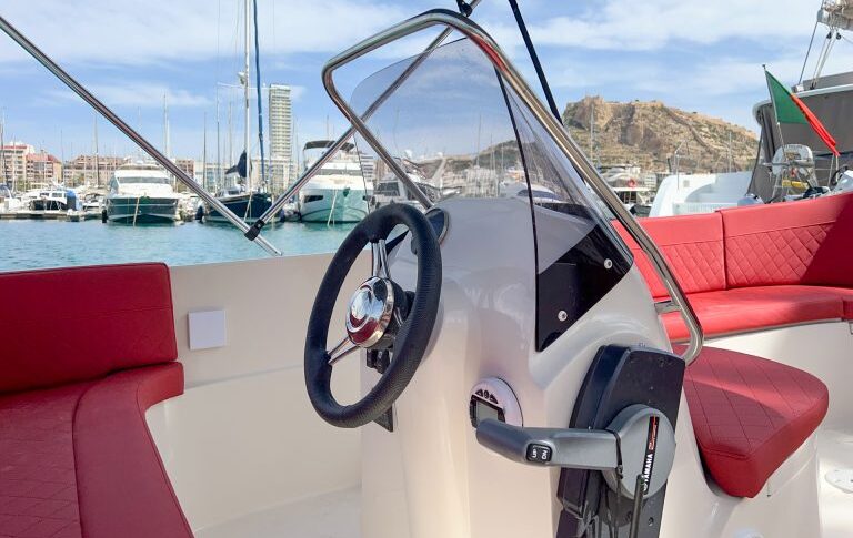 alquiler-barco-rubi-6-viaes-de-fiesta